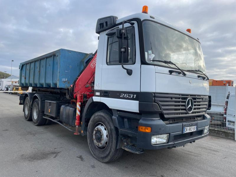 Mercedes Actros 2631 - شاحنة ذات الخطاف, شاحنة كرين: صور 1 Mercedes Actros 2631 - شاحنة ذات الخطاف, شاحنة كرين: صور 1
