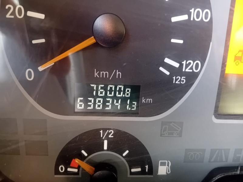 Mercedes Actros 3350 - شاحنة جرار: صور 5 Mercedes Actros 3350 - شاحنة جرار: صور 5