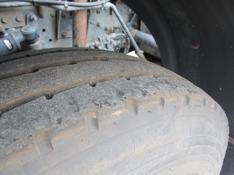 Mercedes Axor 3236 - شاحنة ذات الخطاف: صور 4 Mercedes Axor 3236 - شاحنة ذات الخطاف: صور 4