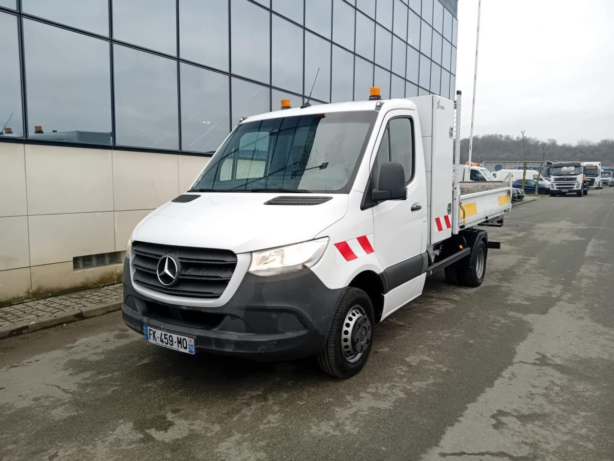 Mercedes Sprinter 516 CDI - قلاب صغير: صور 1 Mercedes Sprinter 516 CDI - قلاب صغير: صور 1