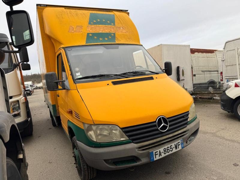 Mercedes Sprinter - الشاحنات الصغيرة صندوق مغلق: صور 2 Mercedes Sprinter - الشاحنات الصغيرة صندوق مغلق: صور 2