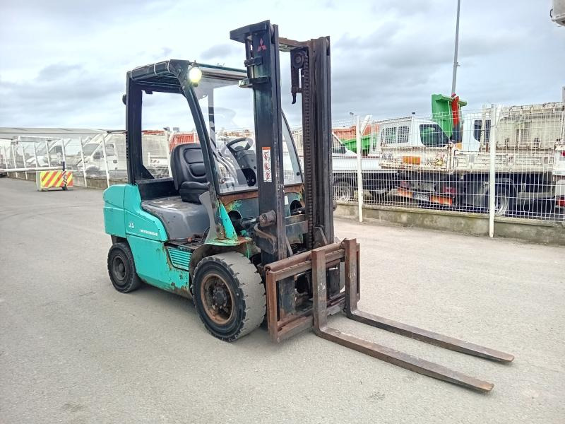 Mitsubishi FD35N - رافعة شوكية ديزل: صور 4 Mitsubishi FD35N - رافعة شوكية ديزل: صور 4