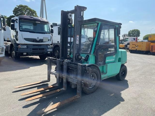 Mitsubishi FD40KL - رافعة شوكية ديزل: صور 1 Mitsubishi FD40KL - رافعة شوكية ديزل: صور 1