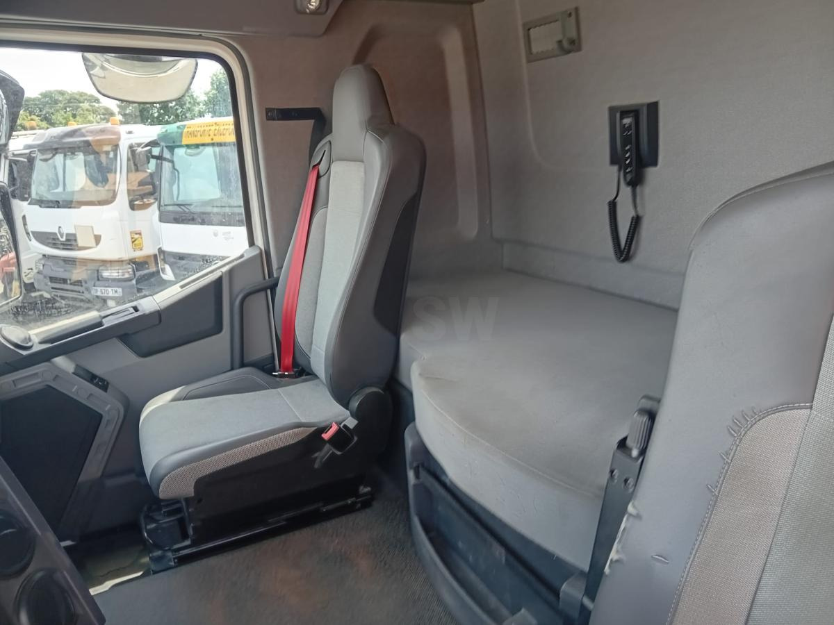 Renault Gamme C - شاحنة جرار: صور 4 Renault Gamme C - شاحنة جرار: صور 4