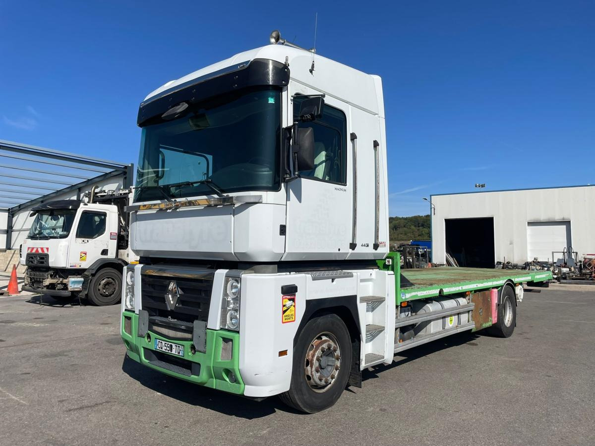 Renault Magnum 440 DXI - شاحنات مسطحة: صور 2 Renault Magnum 440 DXI - شاحنات مسطحة: صور 2