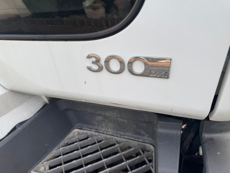 Renault Premium 300 DXI - شاحنة صهريج: صور 4 Renault Premium 300 DXI - شاحنة صهريج: صور 4