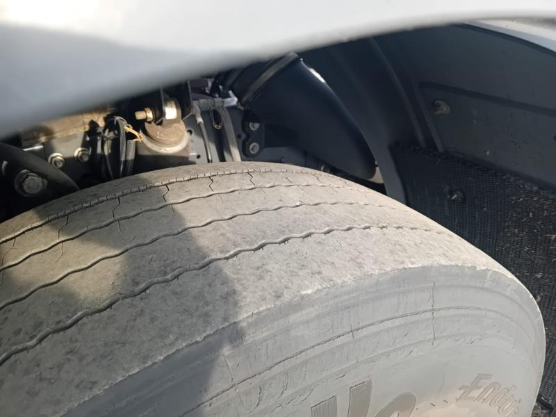 Renault Premium 380 DXI - شاحنة جرار: صور 5 Renault Premium 380 DXI - شاحنة جرار: صور 5