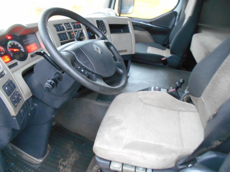 Interior photo 1: شاحنة جرار Renault Premium Lander 450