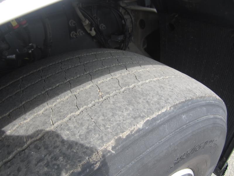 Renault T-Series 480 - شاحنة جرار: صور 3 Renault T-Series 480 - شاحنة جرار: صور 3