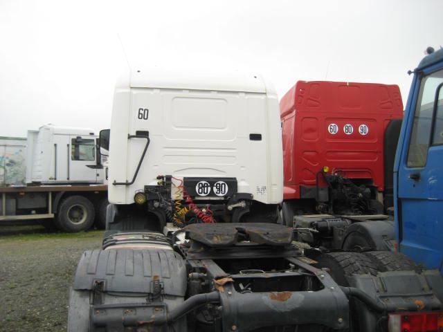Scania L 114L380 - شاحنة جرار: صور 3 Scania L 114L380 - شاحنة جرار: صور 3