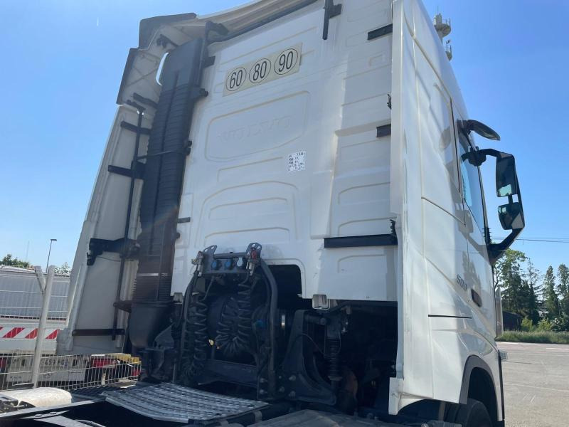 Volvo FH 500 - شاحنة جرار: صور 3 Volvo FH 500 - شاحنة جرار: صور 3