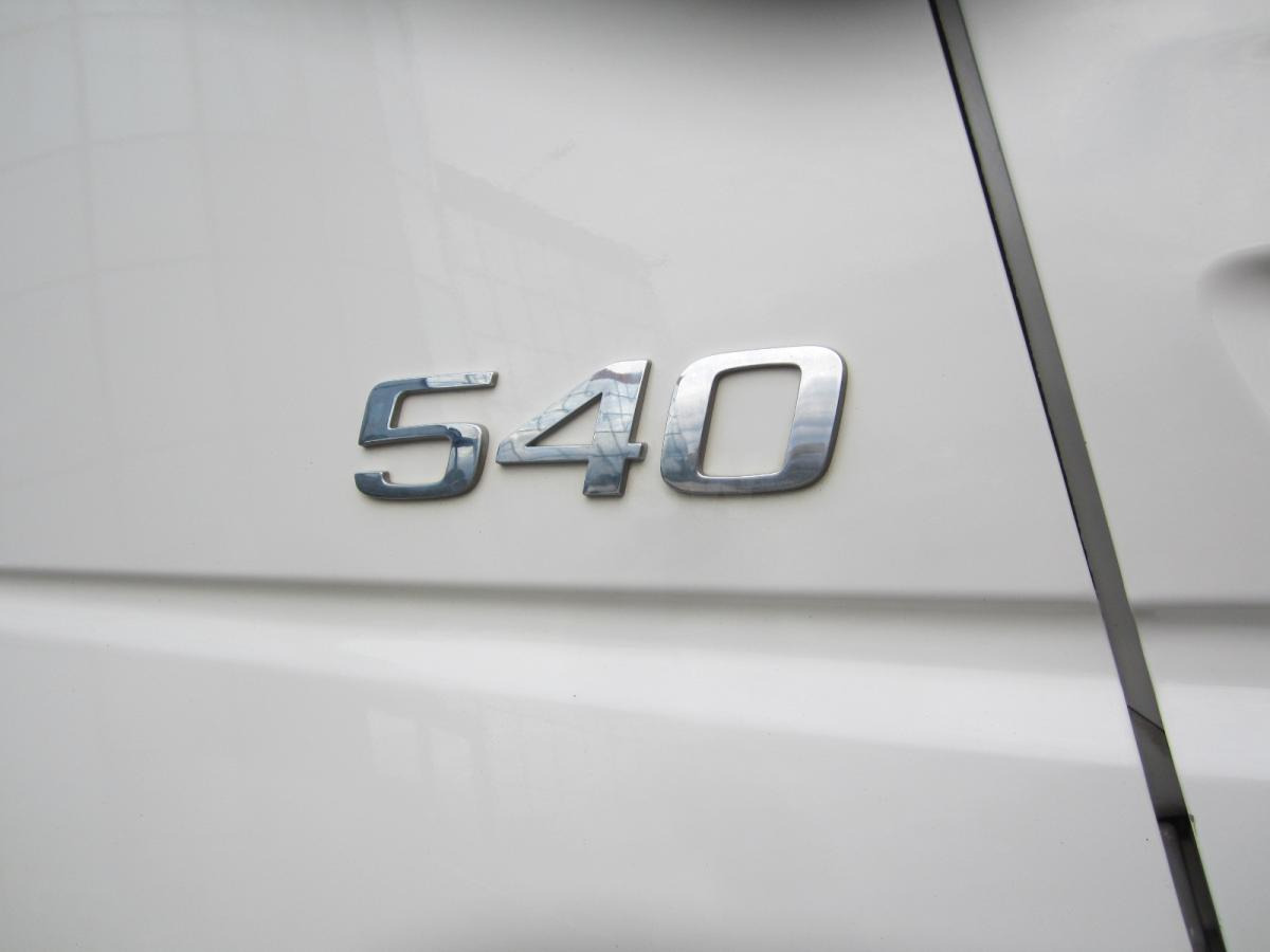 Volvo FH 540 - شاحنة جرار: صور 4 Volvo FH 540 - شاحنة جرار: صور 4