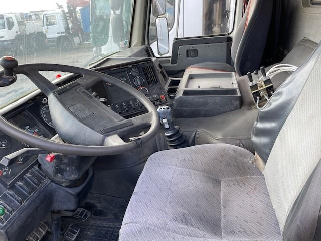 Volvo FL10 - شاحنة ذات الخطاف: صور 5 Volvo FL10 - شاحنة ذات الخطاف: صور 5