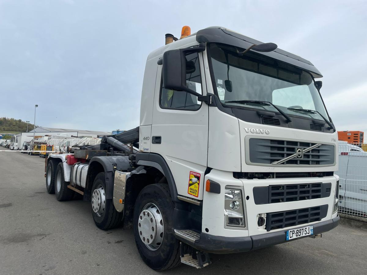 Volvo FM 440 - شاحنة ذات الخطاف: صور 2 Volvo FM 440 - شاحنة ذات الخطاف: صور 2