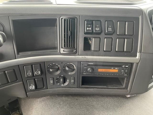 شاحنة جرار Volvo FMX 450: صور 7 شاحنة جرار Volvo FMX 450: صور 7