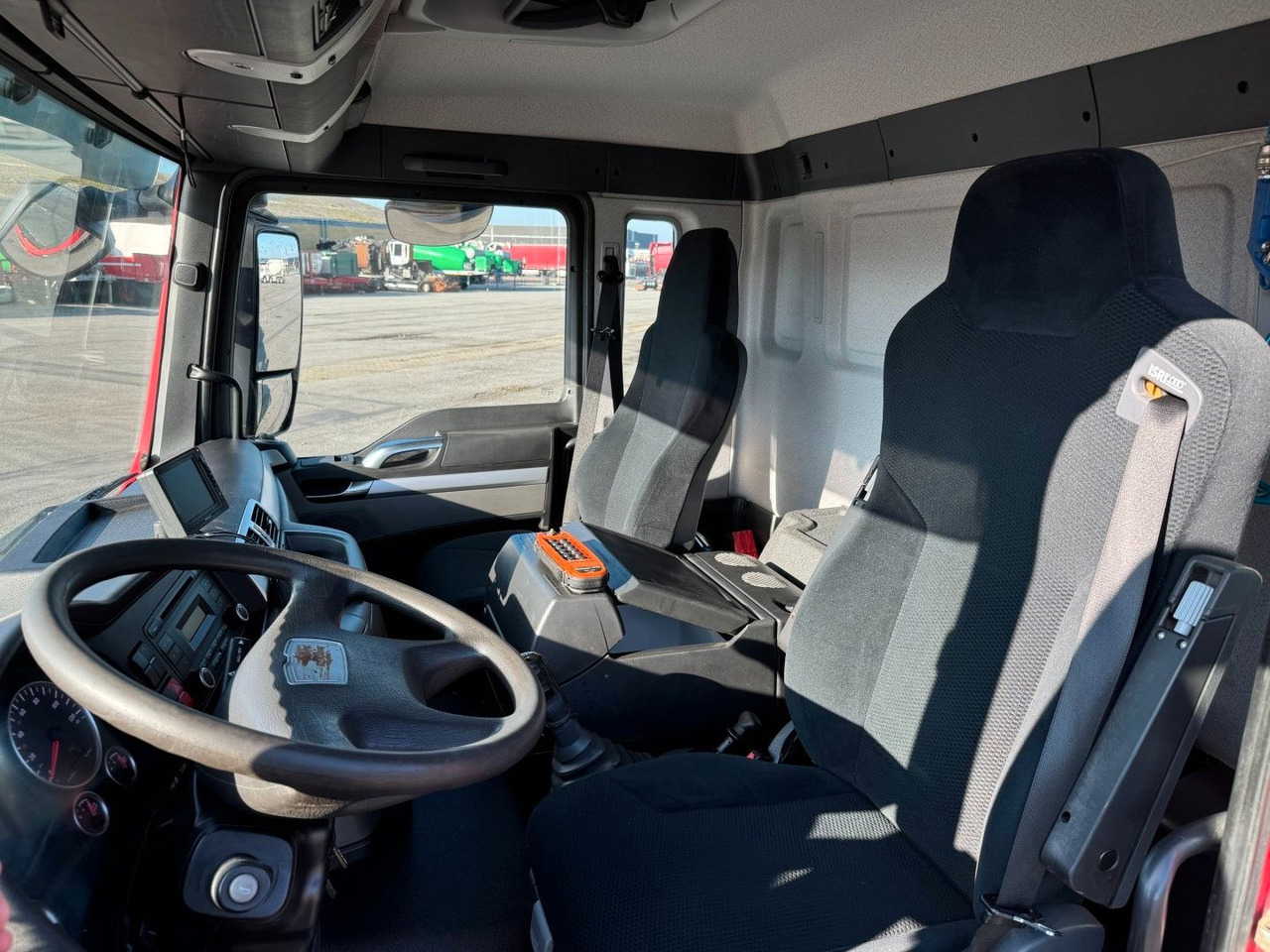 فراغ شاحنة MAN TGS 26.360 6x4H*4 Simon Moos KSA MAN TGS 26.360 6x4H*4 Simon Moos KSA VacuDrain: صور 6 فراغ شاحنة MAN TGS 26.360 6x4H*4 Simon Moos KSA MAN TGS 26.360 6x4H*4 Simon Moos KSA VacuDrain: صور 6