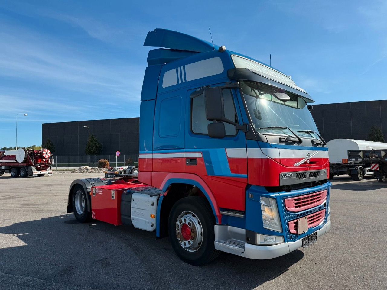 Volvo FM 410 4x2 Globetrotter Euro 6 - شاحنة جرار: صور 2 Volvo FM 410 4x2 Globetrotter Euro 6 - شاحنة جرار: صور 2
