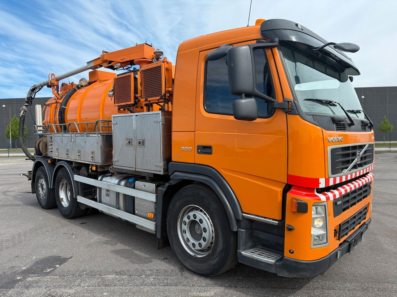 Volvo FM300 6x2*4 Simon Moos 10.500 l. Combi / Tipper - فراغ شاحنة: صور 2 Volvo FM300 6x2*4 Simon Moos 10.500 l. Combi / Tipper - فراغ شاحنة: صور 2