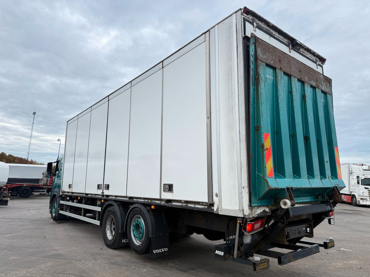 Volvo FM330 6x2*4 Carrier Supra 1050 Nordic - مبردة شاحنة: صور 4 Volvo FM330 6x2*4 Carrier Supra 1050 Nordic - مبردة شاحنة: صور 4