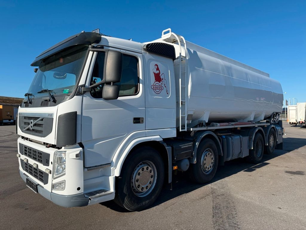 Volvo FM460 8x2*6 24.000 l. ADR Tank Volvo FM460 8x2*6 24.000 l. ADR Tanktruck - شاحنة صهريج: صور 1 Volvo FM460 8x2*6 24.000 l. ADR Tank Volvo FM460 8x2*6 24.000 l. ADR Tanktruck - شاحنة صهريج: صور 1
