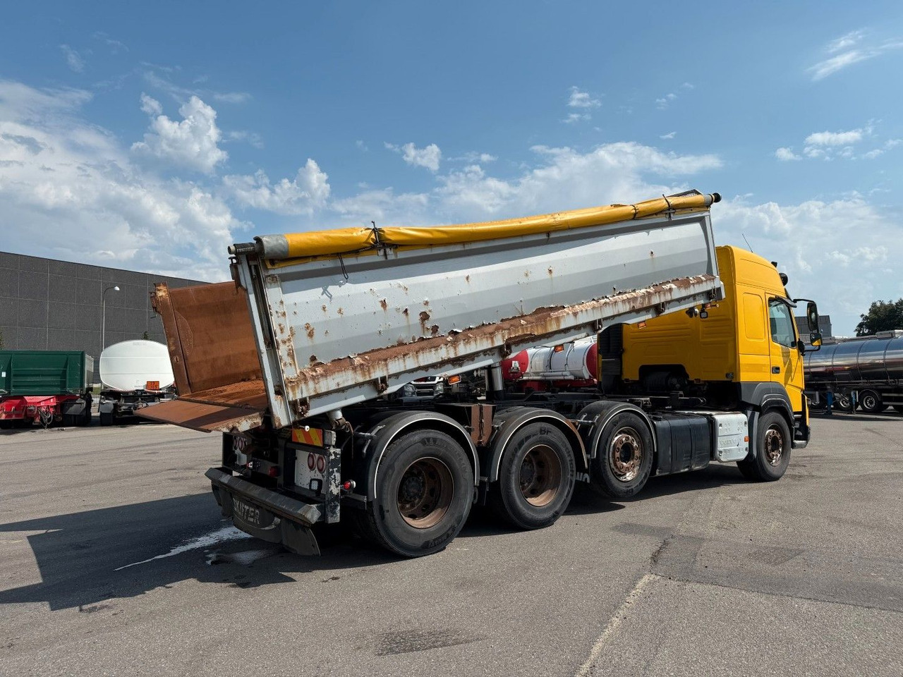 Volvo FMX500 8x4/4 Steel tipper Volvo FMX500 8x4/4 Steel tipper / Kipper - قلابات: صور 3 Volvo FMX500 8x4/4 Steel tipper Volvo FMX500 8x4/4 Steel tipper / Kipper - قلابات: صور 3