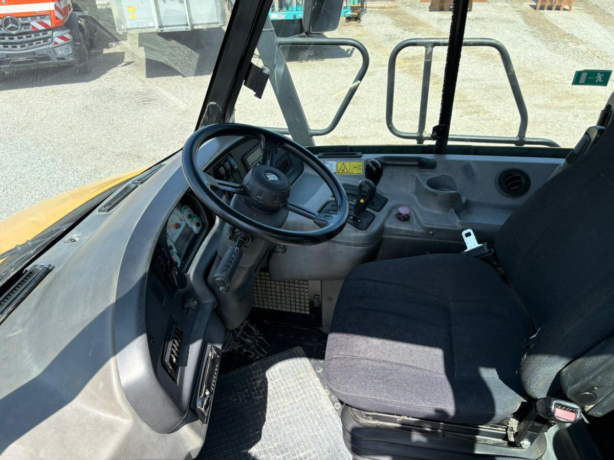 Caterpillar 730 - شاحنة مفصلية: صور 5 Caterpillar 730 - شاحنة مفصلية: صور 5