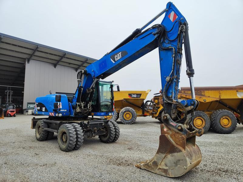 Caterpillar M322D VAH - حفارة على عجلات: صور 3 Caterpillar M322D VAH - حفارة على عجلات: صور 3