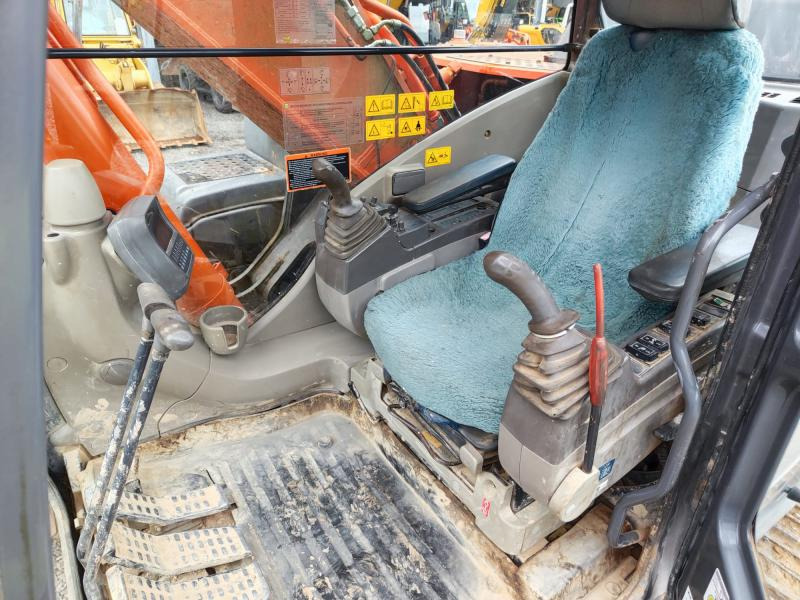 Hitachi ZX280LC-3H - حفارات زحافة: صور 5 Hitachi ZX280LC-3H - حفارات زحافة: صور 5