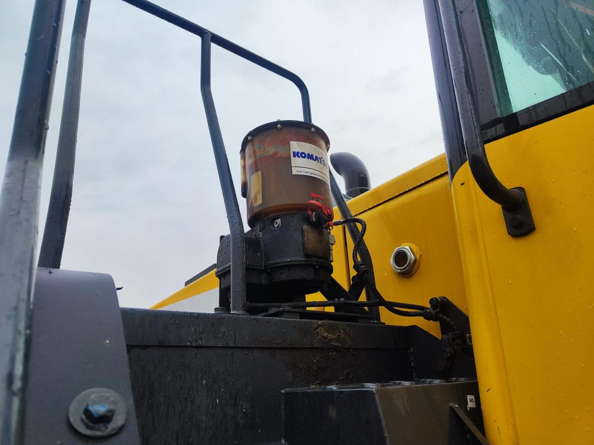 اللودر بعجل Komatsu WA380-8E0: صور 7 اللودر بعجل Komatsu WA380-8E0: صور 7