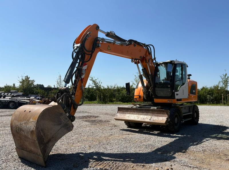 Liebherr A914 - حفارة على عجلات: صور 2 Liebherr A914 - حفارة على عجلات: صور 2