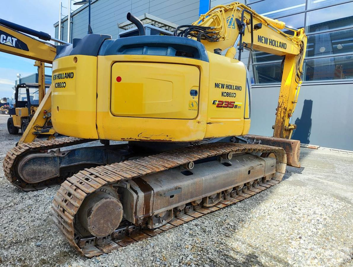 New Holland E235B SR-2 - حفارات زحافة: صور 4 New Holland E235B SR-2 - حفارات زحافة: صور 4