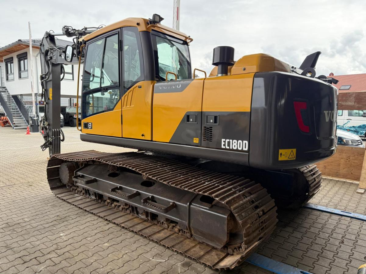 Volvo EC180 D - حفارات زحافة: صور 1 Volvo EC180 D - حفارات زحافة: صور 1