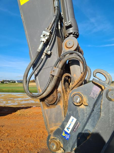 Volvo EC220EL - حفارات زحافة: صور 5 Volvo EC220EL - حفارات زحافة: صور 5