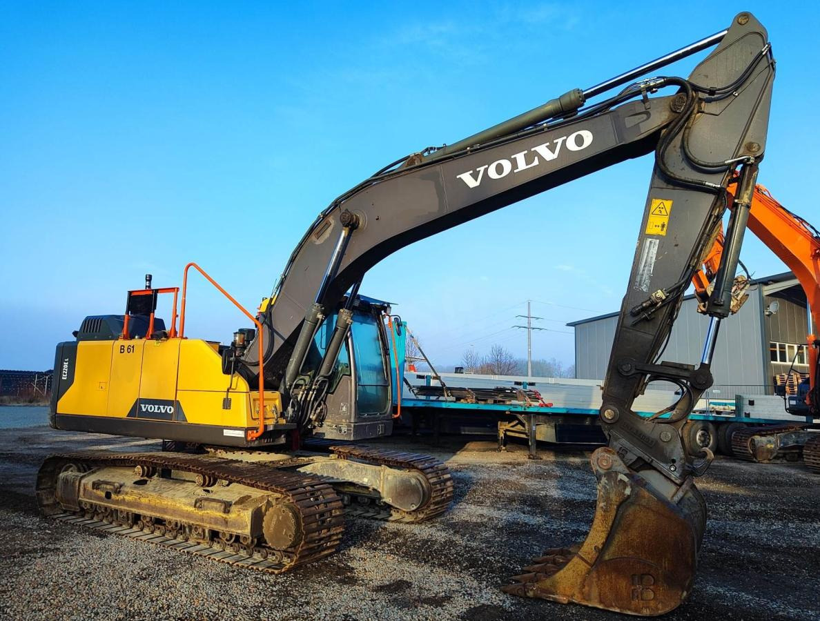Volvo EC220EL - حفارات زحافة: صور 3 Volvo EC220EL - حفارات زحافة: صور 3