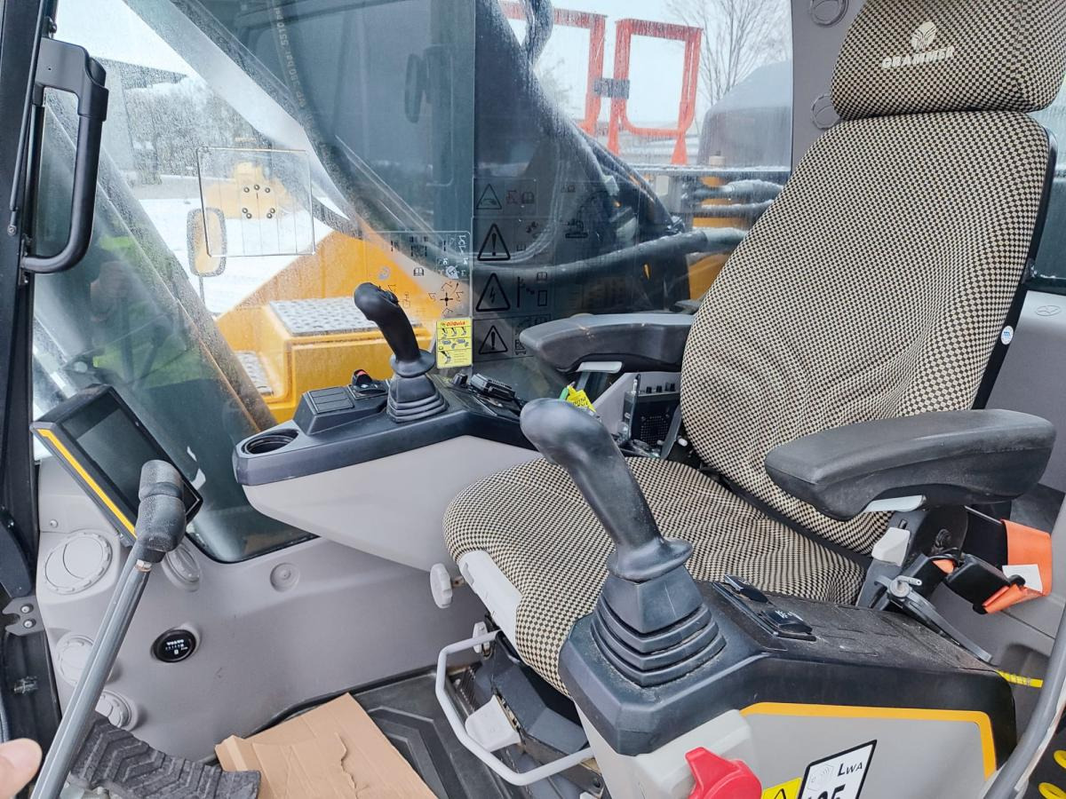 Volvo EC380ENL - حفارات زحافة: صور 5 Volvo EC380ENL - حفارات زحافة: صور 5