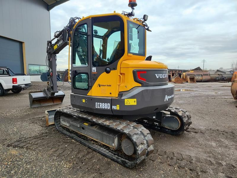 Volvo ECR88D Pro - حفارة مصغرة: صور 1 Volvo ECR88D Pro - حفارة مصغرة: صور 1