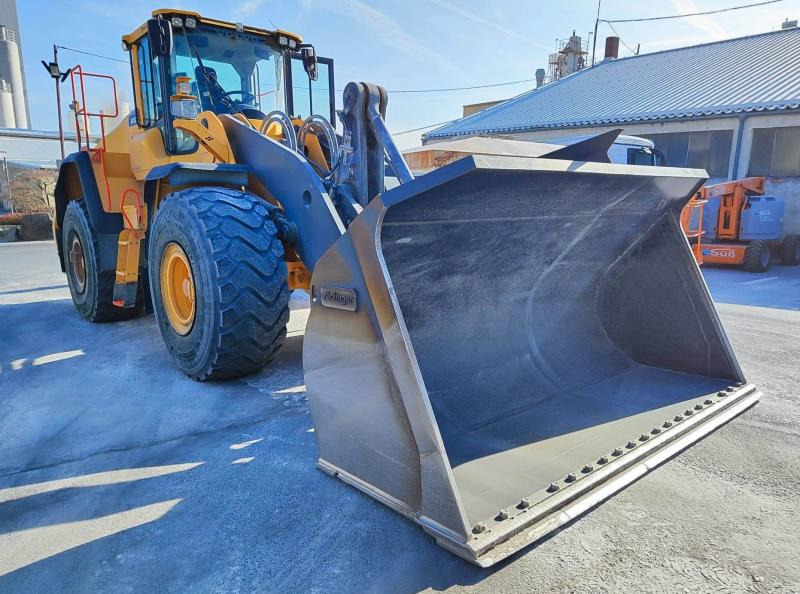 Volvo L180H Long Boom - اللودر بعجل: صور 3 Volvo L180H Long Boom - اللودر بعجل: صور 3