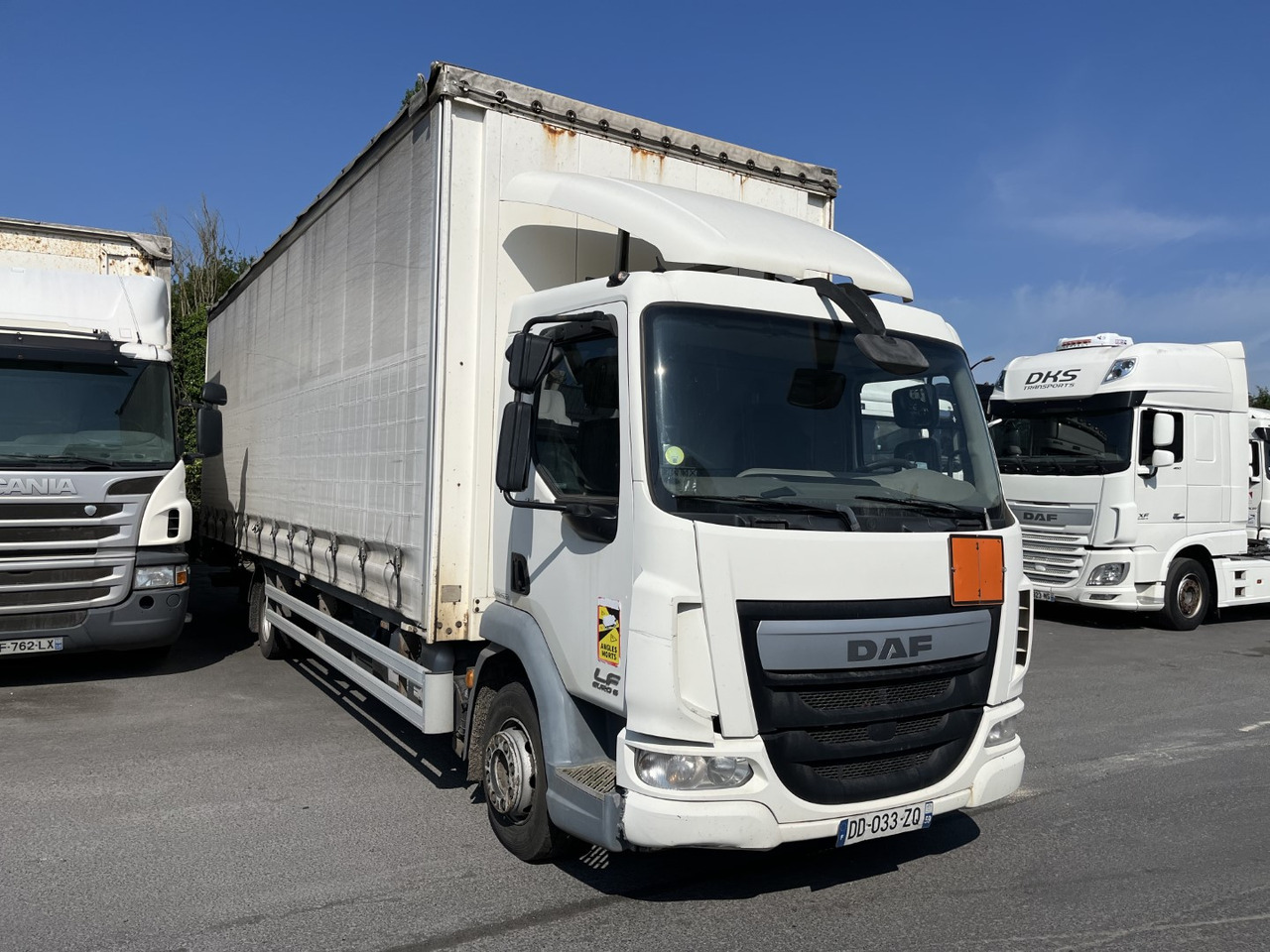 DAF LF 220 - بصندوق مغلق شاحنة: صور 1 DAF LF 220 - بصندوق مغلق شاحنة: صور 1