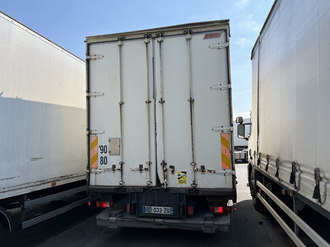 DAF LF 220 - شاحنة ستارة: صور 2 DAF LF 220 - شاحنة ستارة: صور 2