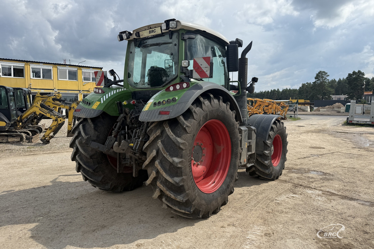 Fendt 724 Vario - جرار: صور 5 Fendt 724 Vario - جرار: صور 5