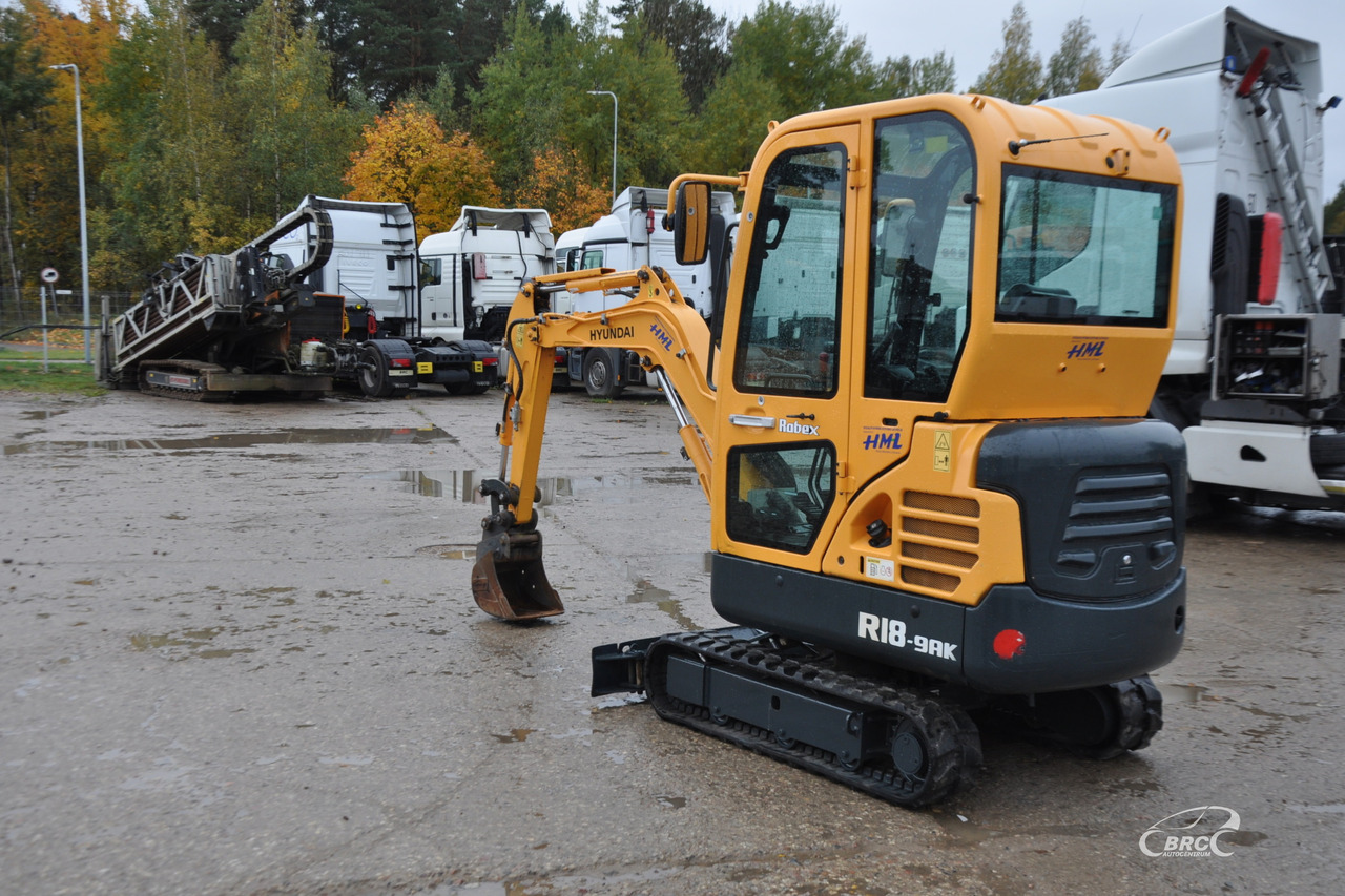 Hyundai R18-9AK - حفارة مصغرة: صور 5 Hyundai R18-9AK - حفارة مصغرة: صور 5