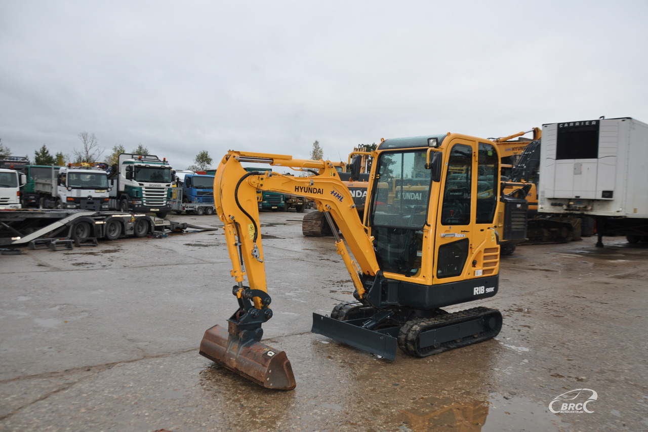 Hyundai R18-9AK - حفارة مصغرة: صور 1 Hyundai R18-9AK - حفارة مصغرة: صور 1