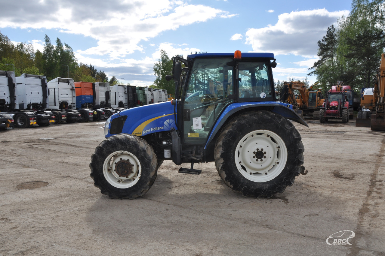 New Holland T5060 - جرار: صور 3 New Holland T5060 - جرار: صور 3