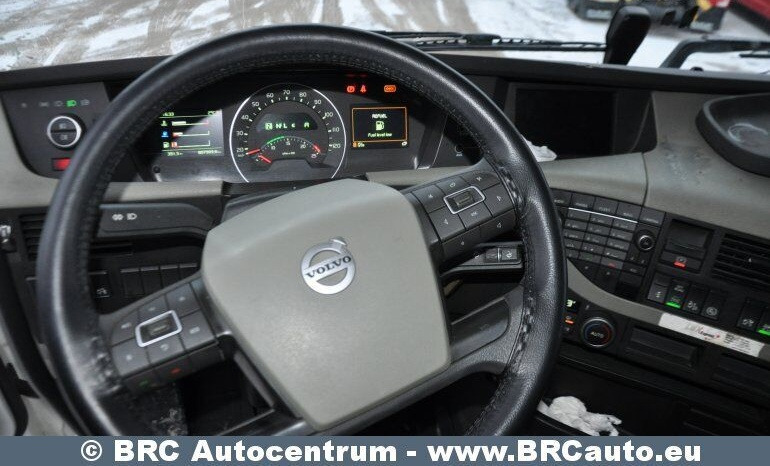 Volvo FH Euro6 - شاحنة جرار: صور 4 Volvo FH Euro6 - شاحنة جرار: صور 4