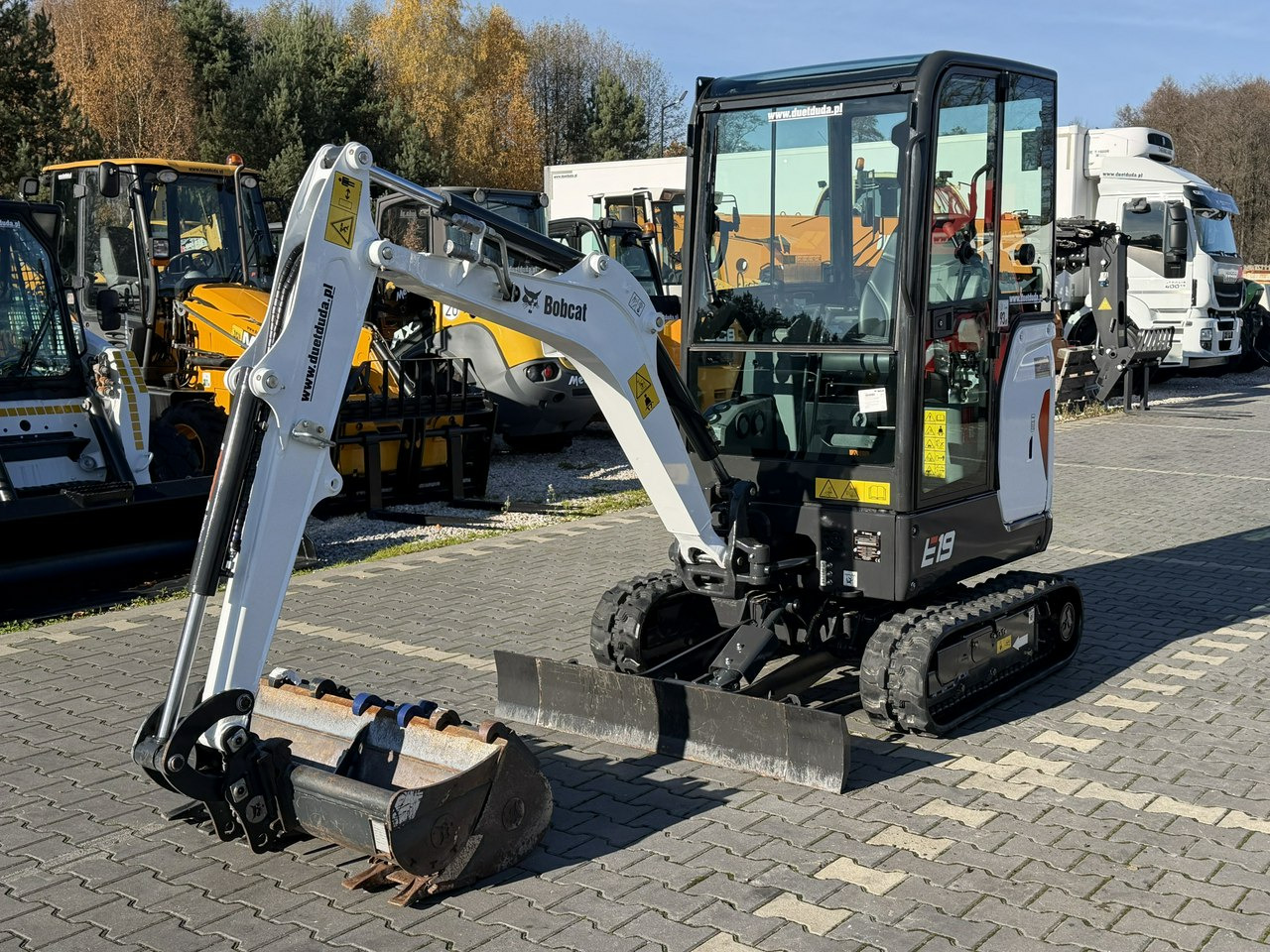 Bobcat E19 Komplet Łyżek Mało Używana Przepracowane tylko 90mth - حفارة مصغرة: صور 5 Bobcat E19 Komplet Łyżek Mało Używana Przepracowane tylko 90mth - حفارة مصغرة: صور 5