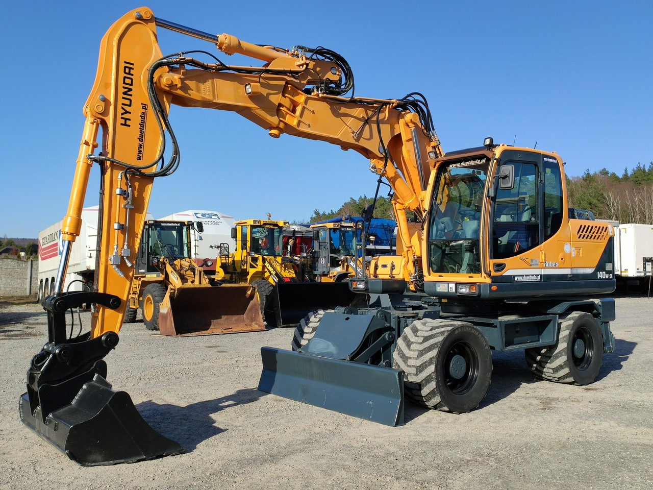 Hyundai 140W-9 Łyżka Skarpowa+Szybko Złącze !!! STAN Bardzo Dobry !!! - حفارة على عجلات: صور 1 Hyundai 140W-9 Łyżka Skarpowa+Szybko Złącze !!! STAN Bardzo Dobry !!! - حفارة على عجلات: صور 1