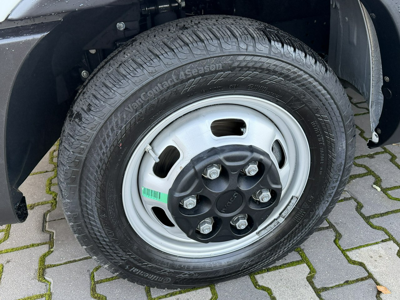 Iveco Daily 35C16 V - الشاحنات الصغيرة صندوق مغلق: صور 4 Iveco Daily 35C16 V - الشاحنات الصغيرة صندوق مغلق: صور 4