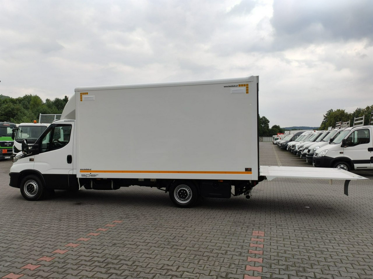 Iveco Daily 35S16S V - الشاحنات الصغيرة صندوق مغلق: صور 3 Iveco Daily 35S16S V - الشاحنات الصغيرة صندوق مغلق: صور 3