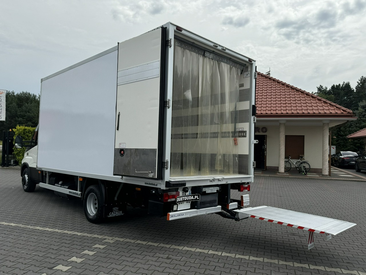 الشاحنات الصغيرة المبردة Iveco Daily 70C17 Mroźnia Agregat Carrier Supra 750 10-Palet + Winda: صور 12