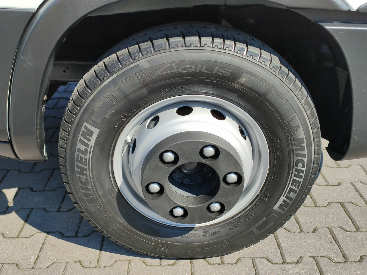 Iveco Daily 70C18 V H - الشاحنات الصغيرة المبردة: صور 4 Iveco Daily 70C18 V H - الشاحنات الصغيرة المبردة: صور 4